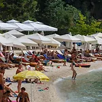Spacious Sea View Near Marjan &